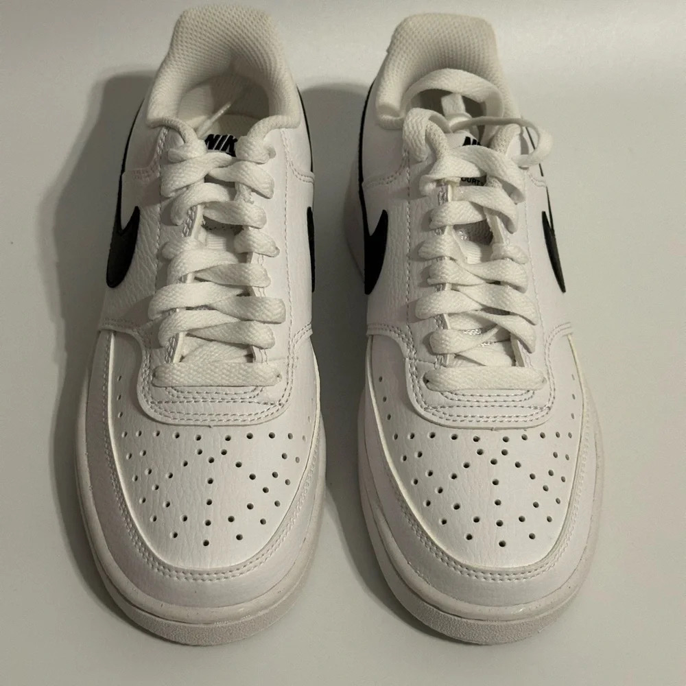 NWT Women’s Nike Court Vision Low Next Nature White / Black Size 5.5 - Picture 4 of 6